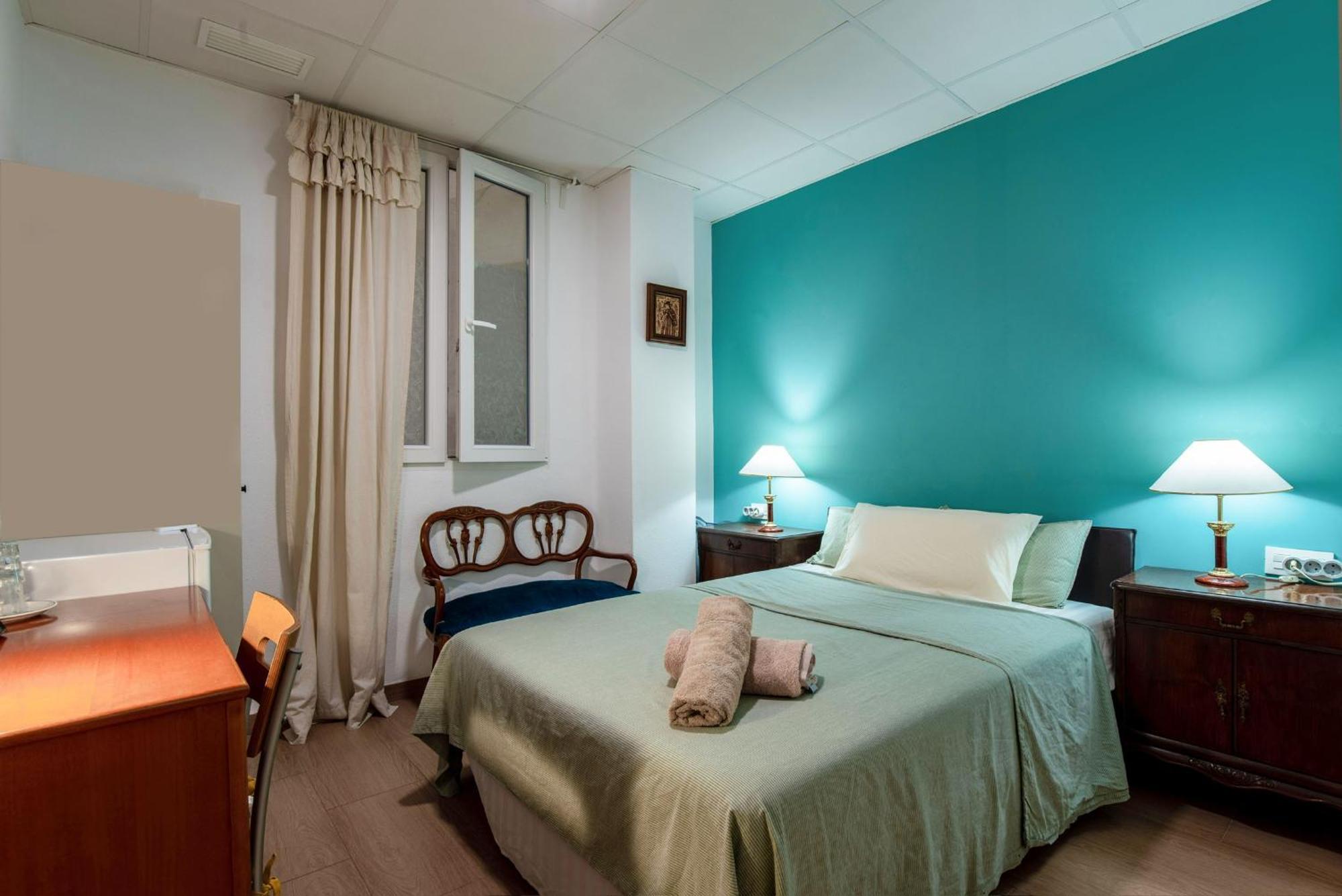 Séjour chez l'habitant Mirador 1 Del Mercado - Con Bano Privado En El Centro De La Ciudad Vella